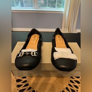 Brand new Me Too style Olympia